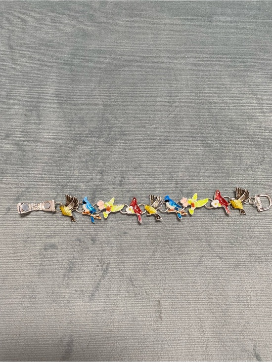 summit st shop Jewelry - Multicolor Enamel Bird Link Bracelet Magnetic Closure size 6.5 vintage